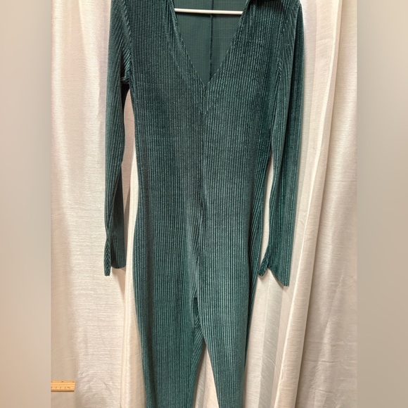 Blush Mark Deep Green Ribbed Jumpsuit S Polo Collar Plunge Neck Romper - Picture 14 of 14